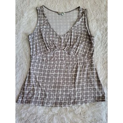 Camiseta sin mangas Boden para mujer talla 12 gris blanco estampado geométrico elástico cuello en V Foto 1 de 4