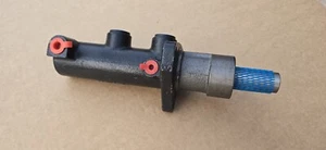 U063 Cilindro de freno principal 33,34 mm para Unimog U403 4106 413 416 417 A0044304801 - Imagen 1 de 5