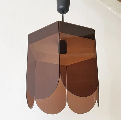 Lámpara de araña de suspensión vintage 1960 plexiglás humo y cromo años 60 era espacial Foto 1 de 4