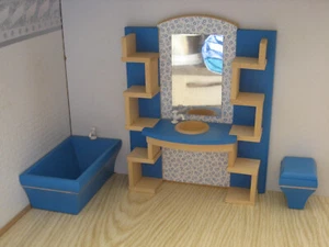 Dora Kuhn Badmöbel Puppenhaus- Puppenstube-Puppenküche - Bild 1 von 3