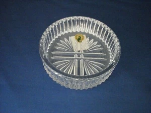 Botella de vino de cristal Waterford Ireland de 5" de colección posavasos/plato de baratija - Imagen 1 de 4