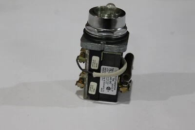 Siemens 52PA6M3A, luz piloto de empuje para prueba, tipo transformador, 120 V CA Foto 1 de 4