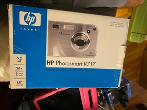 HP Digitalkamera Photosmart R717 6.2MP silber ungetestet - Bild 1 von 14