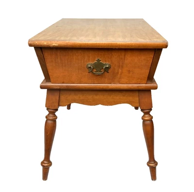 Mesa auxiliar vintage de madera de arce de mediados de siglo con cajón LEICK FURNITURE - ¡Rara!! Foto 1 de 4