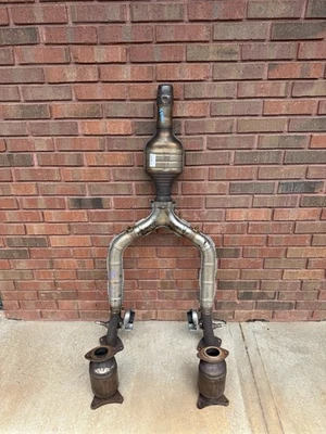 Tubo de escape delantero Lexus LS430 con convertidores catalíticos 2001-2003 OEM 154D Foto 1 de 4