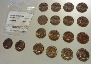 Lot of 19 John F. Kennedy Half Dollar Coins 1971-2003 Circulated & Uncirculated - Picture 1 of 14