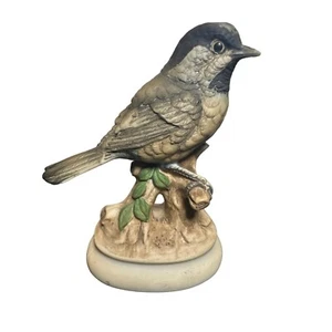 Vintage Lefton Chickadee Bird Figurine KW4206 Collectable - Picture 1 of 3