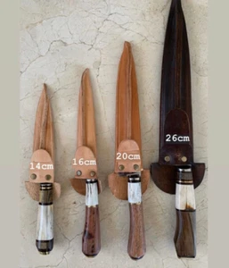 Coltello in legno per barbecue argentino, foglia in acciaio al carbonio 26 cm - Foto 1 di 10