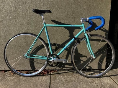 Bicicleta de Estrada Bianchi Pista Classica, Celeste, Personalizada, tamanho 55 - Imagem 1 de 4