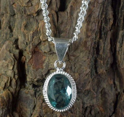 8.85 Carato Certificato Verde Naturale Ametista Ovale Gemma Ciondolo Nuovo Anno - Immagine 1 di 4