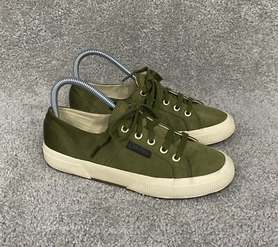Zapatillas Superga Mujer Talla 6.5 Verde Oliva Satinado X The Man Repelente Ojales Dorados Foto 1 de 4