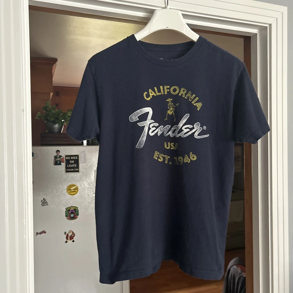 Camiseta Fender Guitars Baja Azul L Foto 1 de 4
