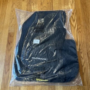 Subaru Outback 4 pc set Black Carpet Floor Mats J606SAL002 New Sealed - Foto 1 di 4