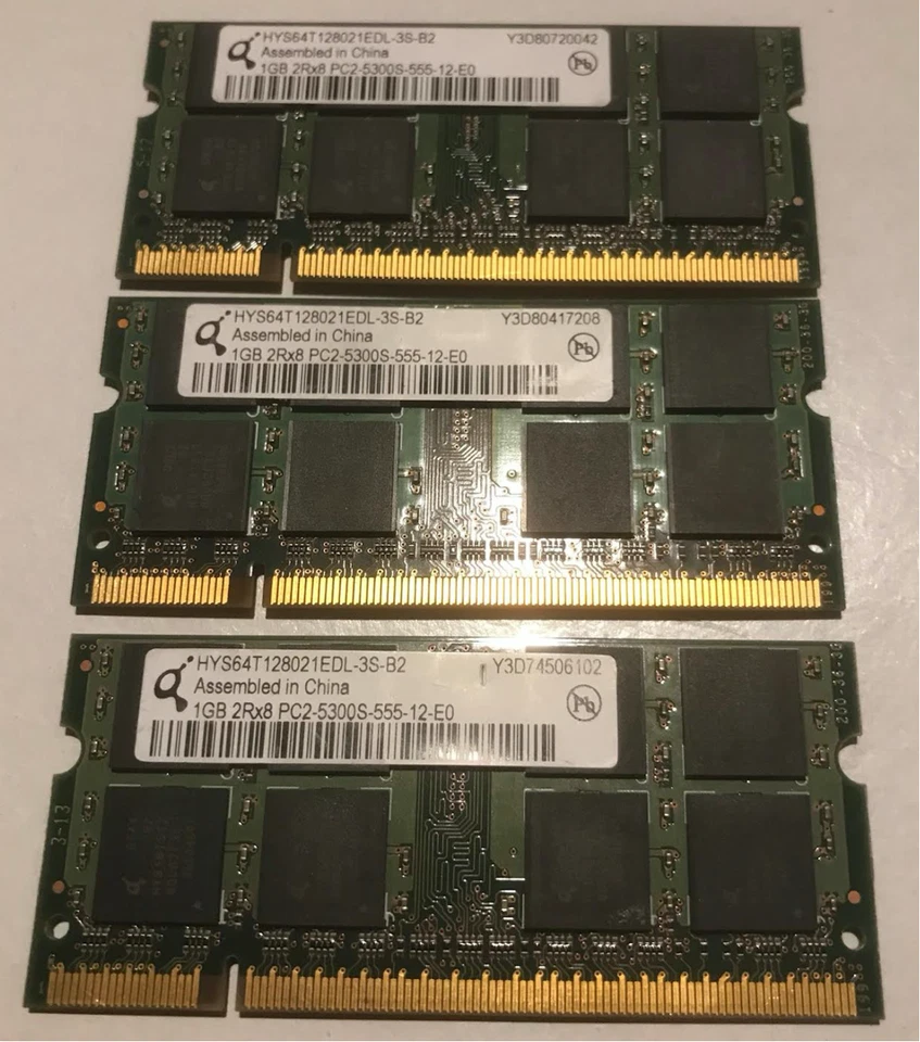Qimonda 3GB (3x1GB) 2Rx8 PC2-5300S  DDR2-667MHz SDRAM HYS64T128021EDL-3S-B2 GOOD - Image 1 of 1