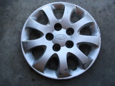 Tapacubos Kia Sedona 2004-2005 15" OEM Hollander #66013 Foto 1 de 2