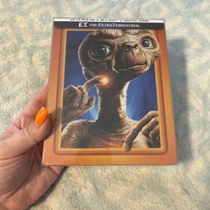 E.T. THE EXTRA TERRESTRIAL 40TH ANNI STEELBOOK + 4K & BLURAY W~ Protector! - Picture 1 of 10