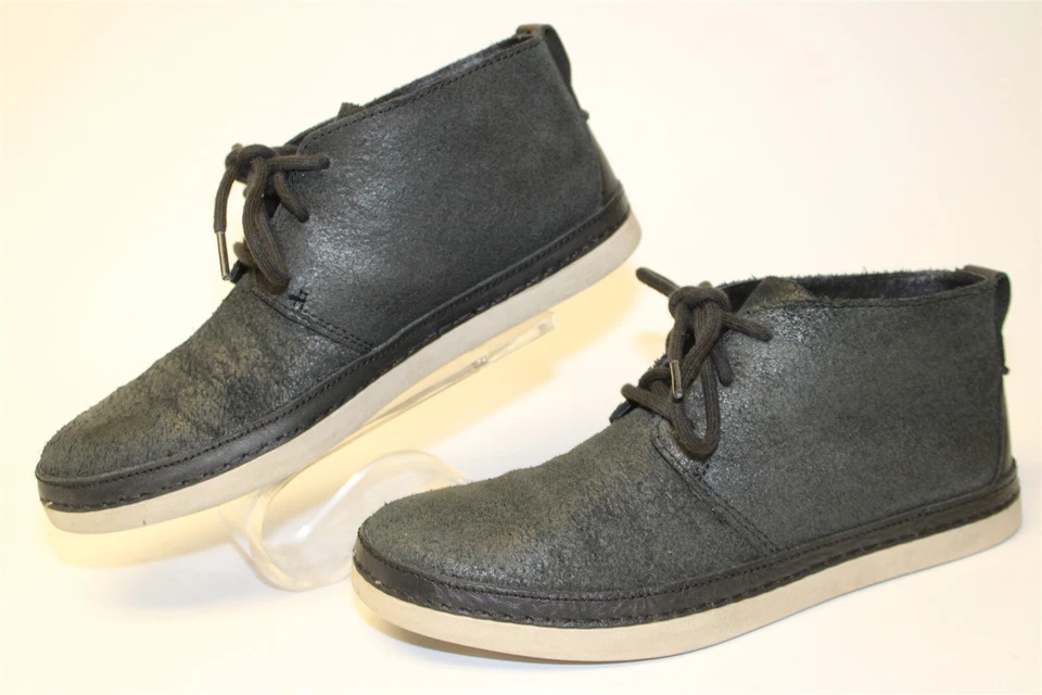 Botas al tobillo UGG Neumel Chukka para mujer talla 8,5 negras de gamuza áspera con cordones cómodas Foto 1 de 4