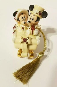 Disney Elfenbein/Gold Viktorianisch Mickey & Minnie Maus im Schlitten Ornament Rarität Neuwertig! - Bild 1 von 12