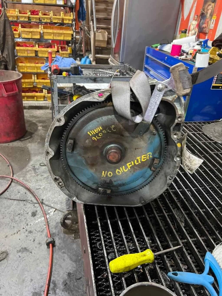 Conjunto de transmisión. 6-225 A727 PLYMOUTH TAMAÑO COMPLETO 68 69 70 71 72 73 74 75 76 77 Foto 1 de 4