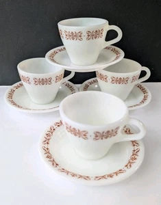 8 vajilla vintage Pyrex filigrana de cobre de Corning platillo y taza - Imagen 1 de 7