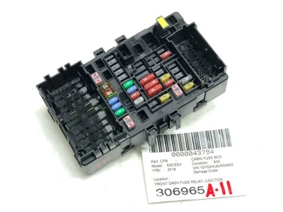 2016-2020 CADILLAC ЭСКАЛЕЙД ESV ПЕРЕДНЯЯ ПРИБОРНАЯ ПАНЕЛЬ ПРЕДОХРАНИТЕЛЬ БЛОК РАСПРЕДЕЛИТЕЛЬНОЙ КОРОБКИ OEM - Изображение 1 из 4