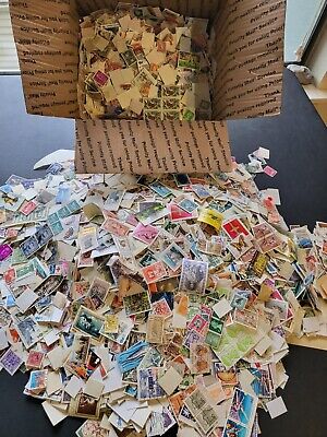 World Wide Stamps Collections Lots • 5.04$