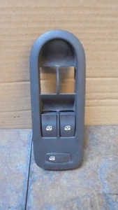 INTERRUPTOR DE VENTANA TIPO 4 VÍAS DELANTERO LADO CONDUCTOR RENAULT GRAND SCENIC 2003-2009 - Imagen 1 de 1