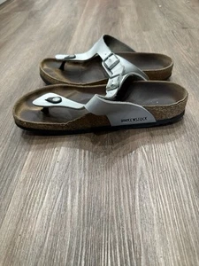 Birkenstock Women Gizeh Icy Metallic Silver Birko-Flor Sandals Sz EU 42 - Picture 1 of 5