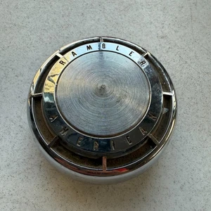 RAMBLER American Horn button Badge Script Metal Ornament 29961 3170327 - Picture 1 of 4