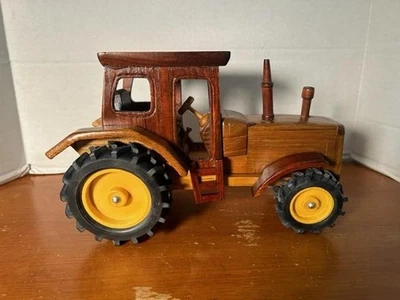 WOODEN TRACTOR 11" X 7" TALL IN ORIGINAL BOX WHEELS ROLL - Image 1 of 4