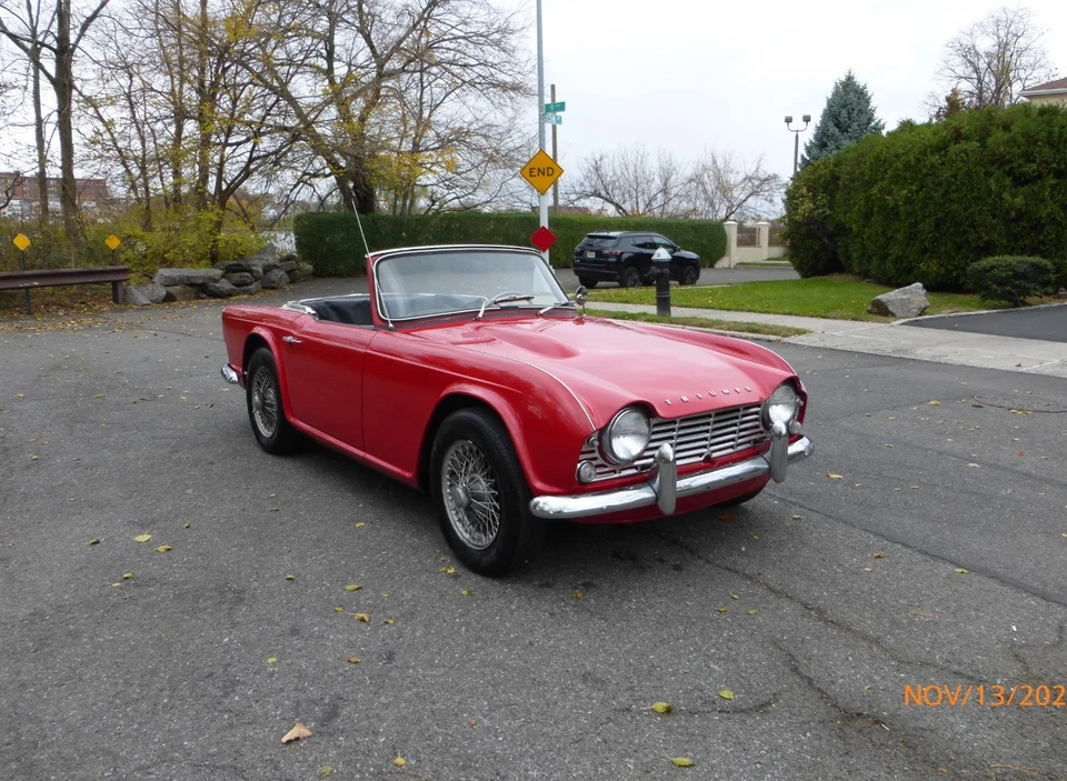 Triumph TR4 1965 ruedas de alambre Foto 1 de 4