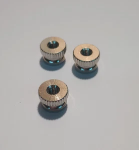 Tuercas de poste de encuadernación de llave Vibroplex/Lionel de latón niquelado de 3 piezas - Imagen 1 de 4