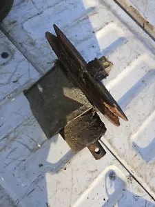 Cub Cadet 3000 Series Deck Gearbox 3240 3225 3204 3205 3206 3208 3100 3200 - Picture 1 of 3