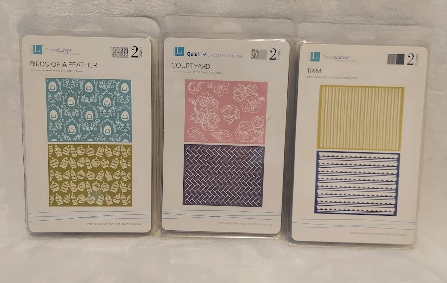 NEW LifeStyle Crafts QUICKUTZ Embossing Folders Trim Courtyard BIRDS OF FEATHER - Image 1 of 2