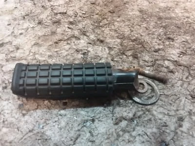 Reposapiés izquierdo pasajero trasero honda cbr 1000 f hurricane 90-91 Foto 1 de 4