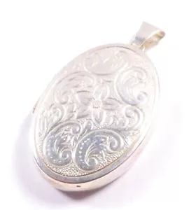Medallón Ovalado Colgante Flor Y Diseño Perseguido Plata de Ley 925 4.5g - Imagen 1 de 8