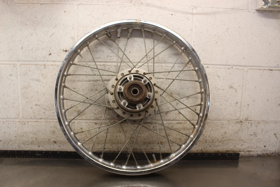 1971 Suzuki TS185 Sierra REAR BACK WHEEL RIM 1.80-18 (ROW 4) Foto 1 de 4