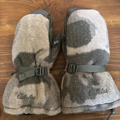 Cabelas Wooltimate Wool Blend Camo Gloves Size Medium - Image 1 of 4