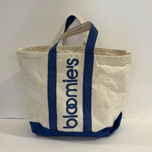 Bolso de Mano Bloomingdale's Bloomie's Crema Y Azul Estampado Gráfico Lona - Imagen 1 de 9