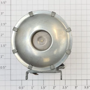 Lionel 601-55 Horn with Bracket - Picture 1 of 3