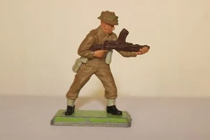 Britains Deetail WW2 British Infantry Soldier - Picture 1 of 4