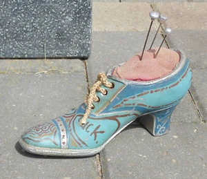 (#1523) old metal shoe pin cushion with hair pins  (Pick up/post world) - Picture 1 of 9
