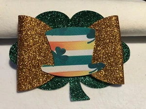 ST PATRICK'S DAY 3 LAYER HAIR BOW. GREEN, GOLD AND WHITE. 5" X 3.5". HOMEMADE - Picture 1 of 4