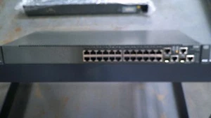 SMC Networks {SMC6224M} TigerStack 10/100 Rack Mount 24 Port 19" - Picture 1 of 3