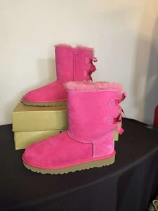 UGG Australia Kids K Bailey Bow BOOTS Pink SIZE US 3 Kids - Imagen 1 de 5