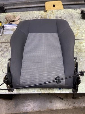 Jeep Patriot 2007-2010 paso derecho Conjunto de respaldo de asiento delantero lateral con reclinables Foto 1 de 4