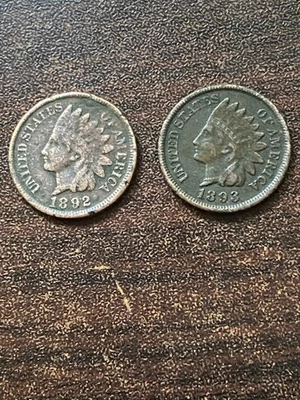 1892 p 1893 p Indian head cent 2 very fine coin plus a surprise    - Image 1 of 2