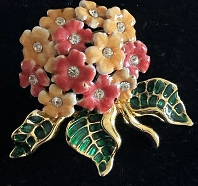 JOAN RIVERS 粉色花束花朵胸针胸针 3D 水钻搪瓷签名 — 第 1/3 张图片