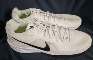 Nike Sabrina 2 TB Sneakers Bianco Nero HF3234-100 Uomo TG 17 Nuove Senza Scatola Difetti - Foto 1 di 14