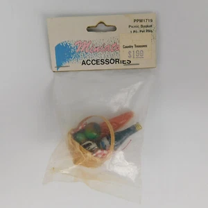 Miniatures Picnic Basket Wine Bread apples 1:12 Scale Dollhouse 1.25" x 1.5" NIP - Picture 1 of 18